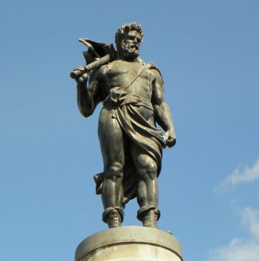 İsveç, Stockholm, Djurgardsbron 'daki Tor heykeli