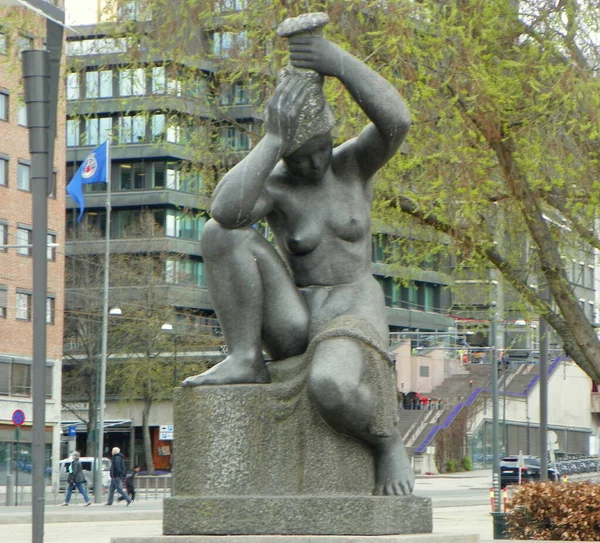 Noruega Oslo Plaza Del Ayuntamiento Escultura Granito Una Mujer — Foto de Stock