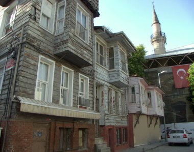 Türkiye, İstanbul, 11 Kariye Cami Sk., 2 katlı gri ahşap ev