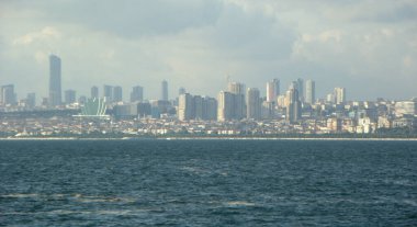 Türkiye, İstanbul, Prens Adaları 'ndan Kabatas İstasyonu' na feribot, Anadolu Yakası manzarası