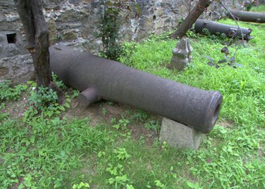 Türkiye, İstanbul, Rumeli Hisari kalesi, ortaçağ demir topları