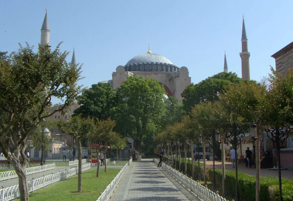 Turcia Istanbul Fatih Sultan Ahmet Park Alee Către Biserica Hagia — Fotografie, imagine de stoc