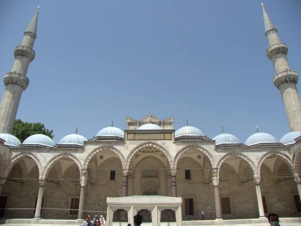 Turcja Stambuł Suleymaniye Mah Meczet Suleymaniye Dziedziniec Meczetu — Zdjęcie stockowe