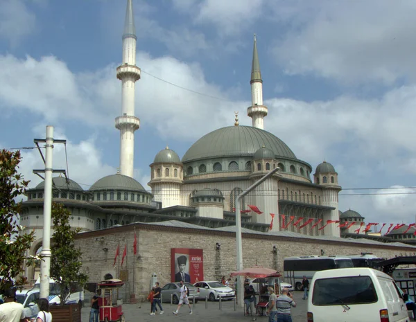 Turquie Istanbul Place Taksim Vue Sur Mosquée Taksim — Photo