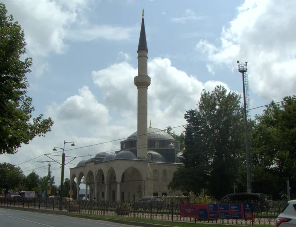 Turquía Estambul Findikli Celebi Hamam Vista Mezquita Molla Celebi —  Fotos de Stock