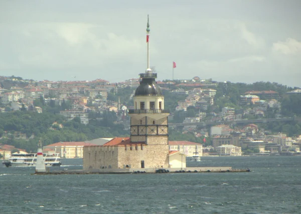 Turkiet Istanbul Färja Från Kabatasstationen Till Prince Islands Över Galatatatatornet — Stockfoto