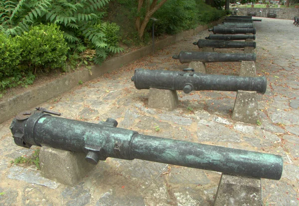 Turkije Istanbul Rumeli Hisari Kasteel Middeleeuwse Bronzen Kanonnen — Stockfoto