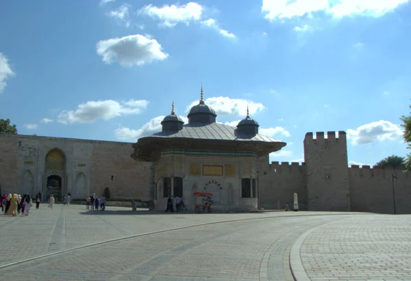 Turkey Istanbul Cankurtaran Topkapi Palace Gate Salutation — Stock Photo, Image