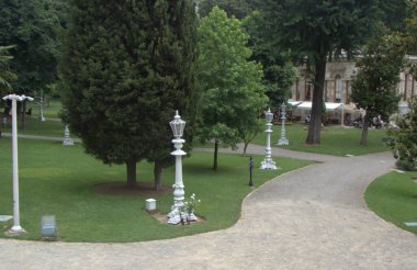 Türkiye, İstanbul, Tesvikiye, Ihlamur Yolu, 34357 ili, Ihlamur Sarayı, park manzaralı