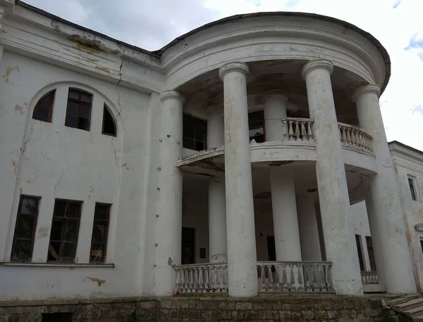 Ukrayna Khmilnyk Kont Xido Nun Sarayı Sütunlu Ana Giriş — Stok fotoğraf