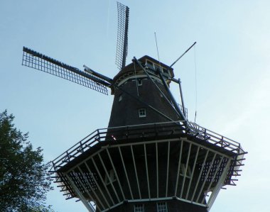 Hollanda, Amsterdam, Funenkade 5, De Gooyer, yel değirmeninin tepesi.