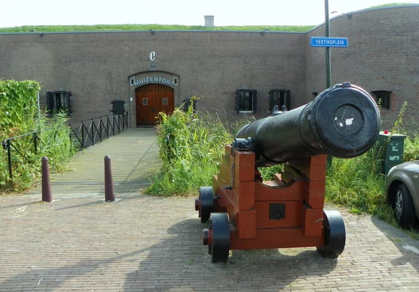 Países Baixos Castelo Muiden Vestingplein Muizenfort Velho Canhão Entrada Forte — Fotografia de Stock