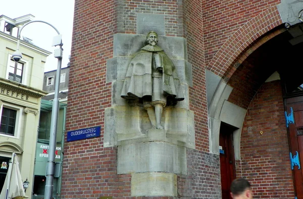 Pays Bas Amsterdam Oudebrugsteeg Beurs Van Berlage Sculpture Hugo Groot — Photo