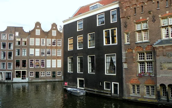 Niederlande Amsterdam 208 Armbrug Blick Auf Den Kanal Und Häuser — Stockfoto