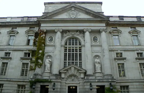 ドイツ ベルリン ウンター リンデン8 ベルリン州立図書館 ベルリン国立図書館 ファサード 建物の正面玄関 — ストック写真