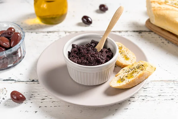 Homemade Olive Pate Tapenade Made Capers Black Olives Crushed Added — Fotografie, imagine de stoc