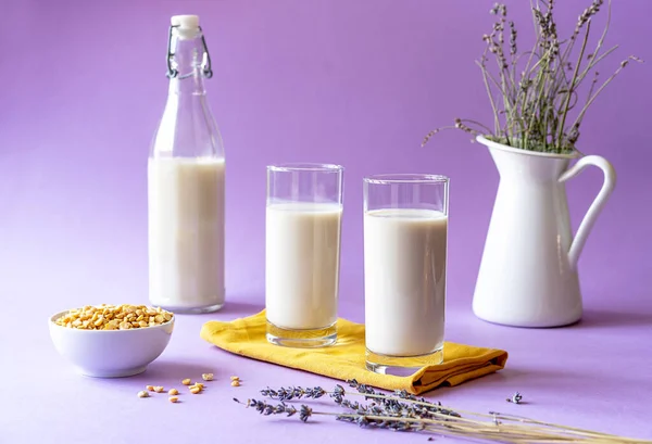 Vegan Pea Plant Based Lavender Milk Glasses Pea Seeds White Imagine de stoc
