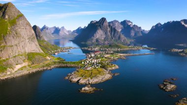 Göl nehri dağları ormanları