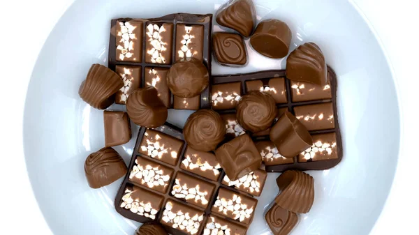 Doces Cobertos Com Chocolate Mesa — Fotografia de Stock