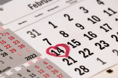 Sevgililer Günü. 14 Şubat 'ta daire içine alınmış 2022 takvimi.