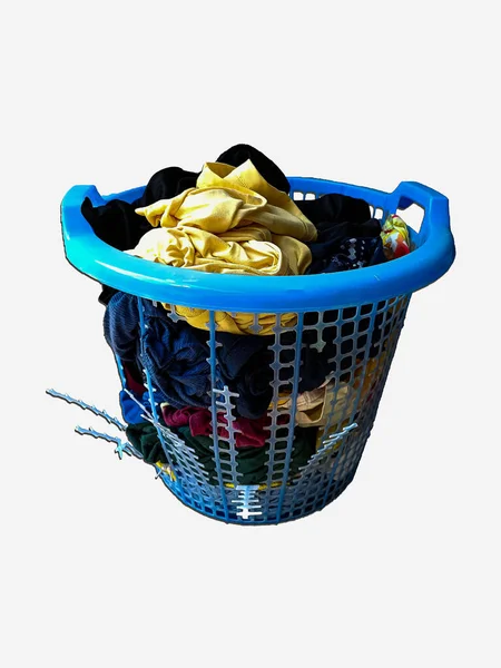 Plastik Çamaşır Sepeti Kullanımdan Zarar Gördü — Stok fotoğraf