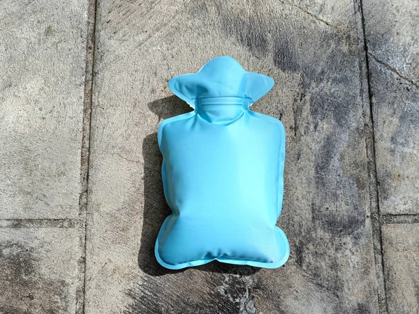 Зеленая Мятная Бутылка Горячей Водой Сумка Облегчения Менструальной Боли — стоковое фото
