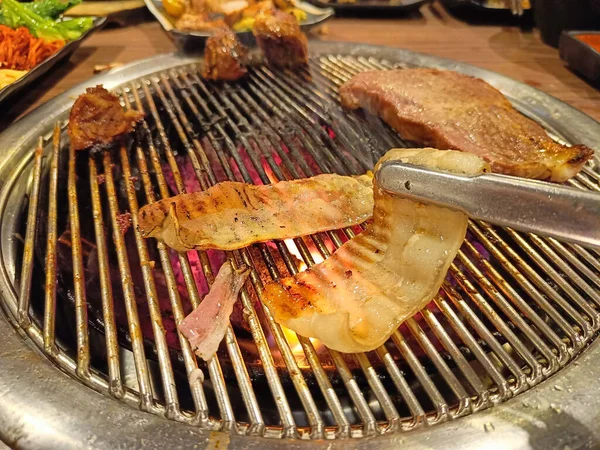 Korean Style Pork Belly Meat Bbq Charcoal Grill Selective Focus — Stock Photo, Image
