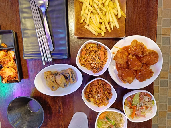 Top View Korean Food Style Dishes — Stockfoto