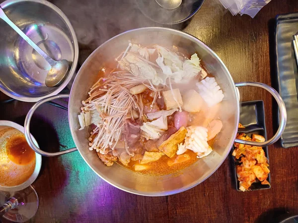 Tteokbokki Και Λαχανικών Πικάντικο Ζεστό Δοχείο Κορεάτικο Φαγητό Κορυφαία Προβολή — Φωτογραφία Αρχείου