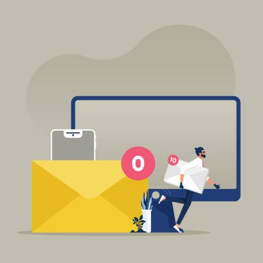Hacker 'ın elinde içinde yeni e-posta, kişisel e-posta gizliliği, veri gizliliği ve siber hacker konsepti olmayan bir mektuptan gelen veriler var.