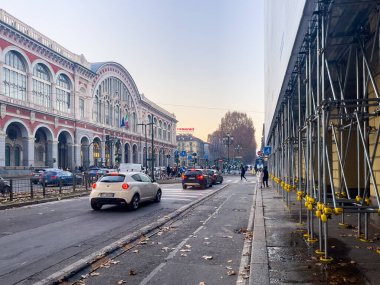 Torino Porta Nuova tren istasyonu