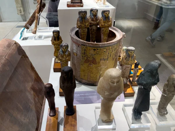 Sisätilojen Egyptin Museo Torino — kuvapankkivalokuva