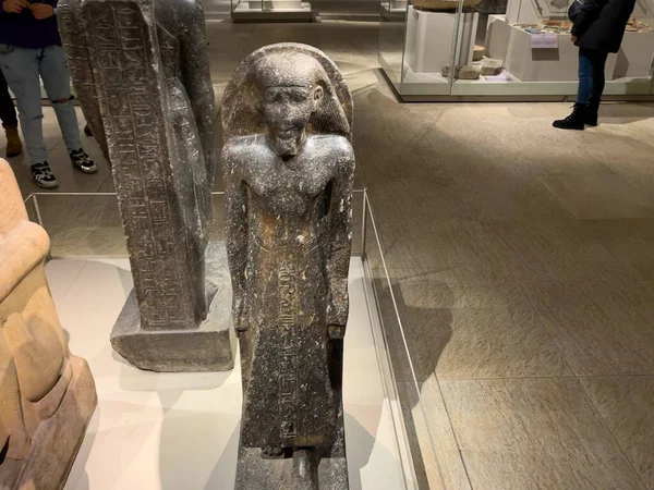 Torino 'daki Mısır müzesinin içi