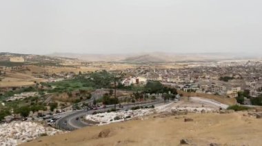 Eski Fes Medina 'daki Merinid mezarlarının yakınındaki mezarlıkta.