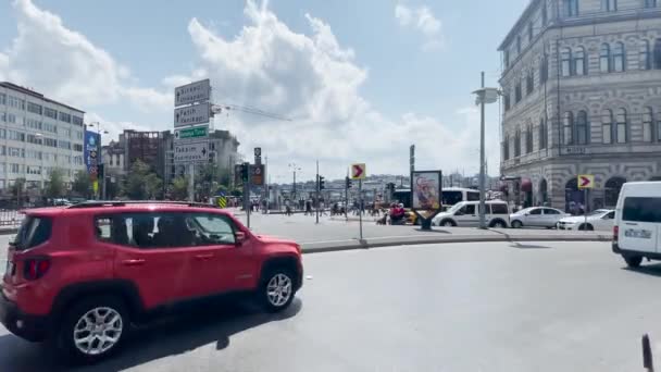 イスタンブールの道路でのカジュアルな交通 — ストック動画