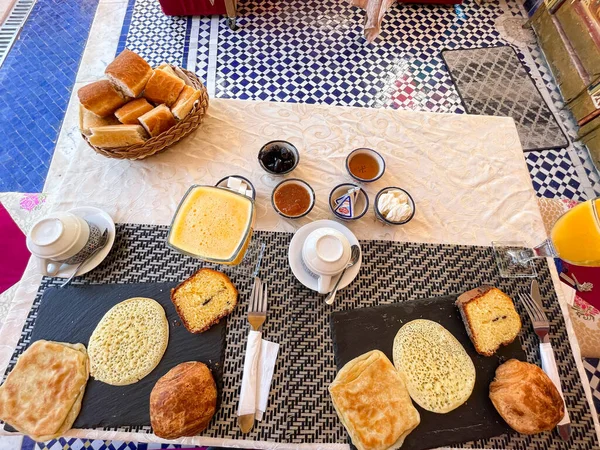 Marokańskie Śniadanie Luksusowym Riad Starej Medyny Fez — Zdjęcie stockowe