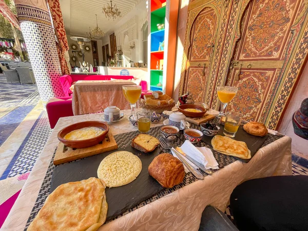 Marokkói Reggeli Fényűző Riadban Fez Régi Medinájában — Stock Fotó