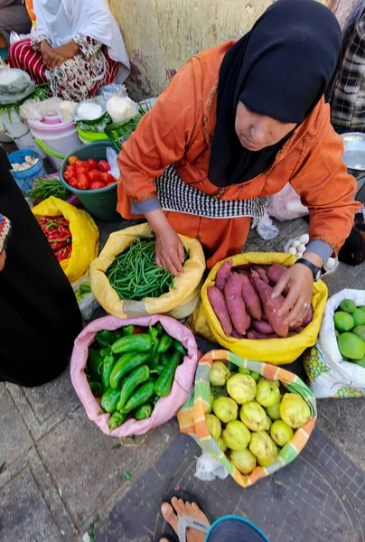 Moroccan Woman Selling Vegetables Street Market Assilah — Stock Photo, Image