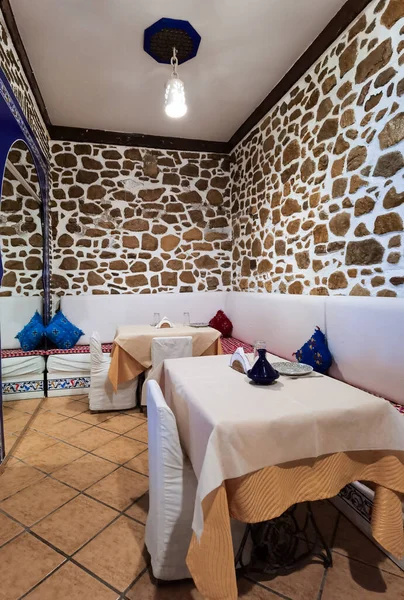 Bir Fas restoranının içinde.