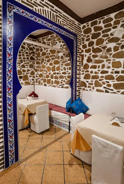 Bir Fas restoranının içinde.