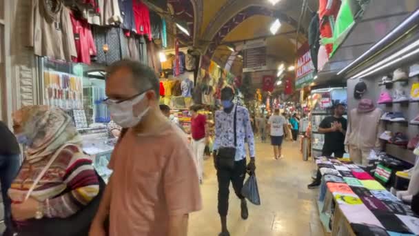 Emberek Isztambuli Eminn Kapali Bazárban Sétálnak — Stock videók