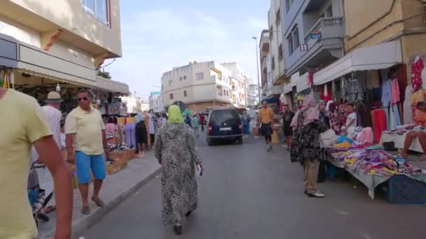 Mucha Gente Caminando Mercado Callejero Marruecos — Vídeo de stock