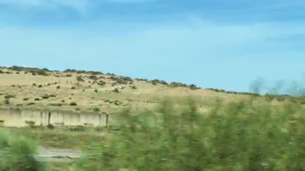 乡村景色下的车窗景观 — 图库视频影像