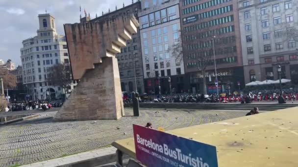 Памятник Франческу Мачи Барселоне — стоковое видео