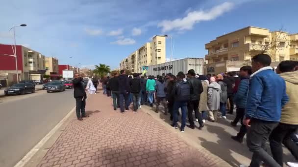 Marokkaanse Leraren Protesteren Straten Van Fez — Stockvideo