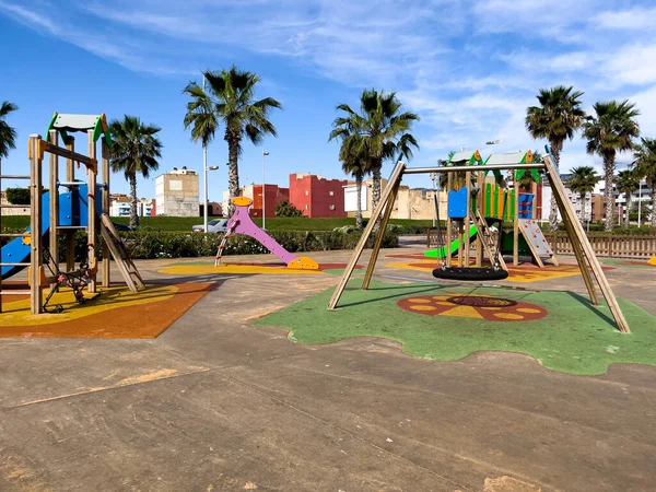 Parque Infantil Vacío Por Mañana — Foto de Stock