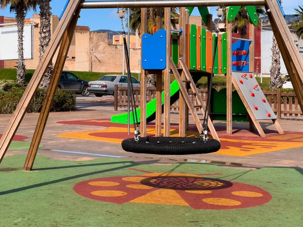 Leerer Kinderspielplatz Morgen — Stockfoto