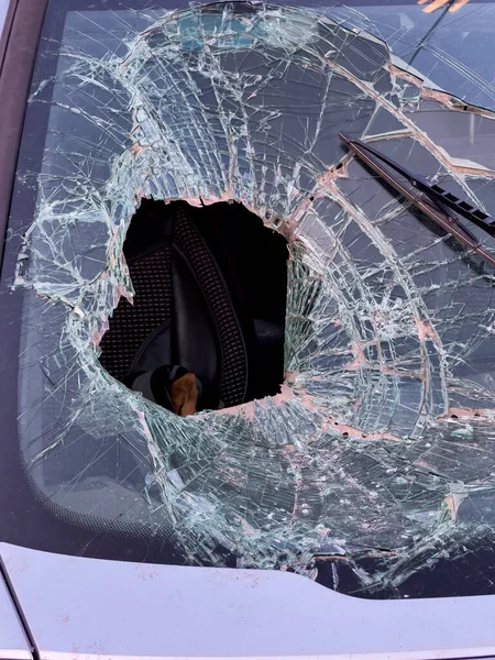 Broken Front Windshield Old Car Outdoors — Stock Photo, Image