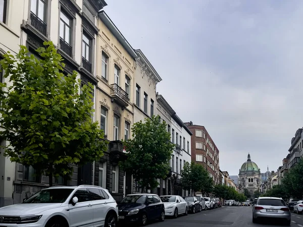 Few Cars Parked Road Side Bruxelles — Stock Photo, Image