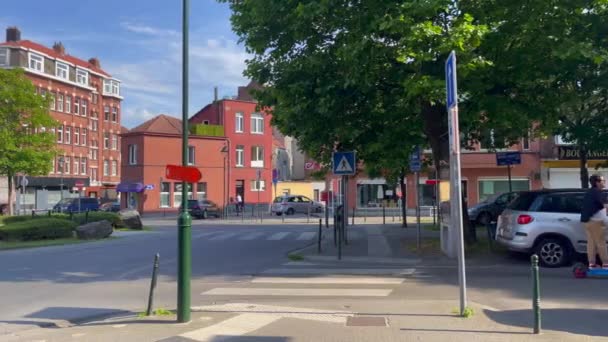 Autos Auf Der Straße Brüssel — Stockvideo